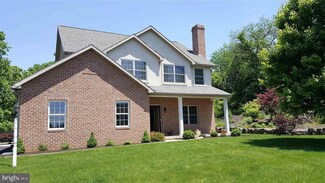 120 Creamery Rd, Boiling Springs, PA 17007