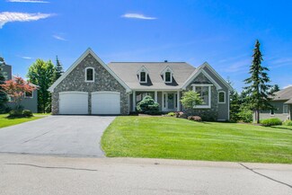 4912 N Quail Crest Dr SE Unit 151, Grand Rapids, MI 49546