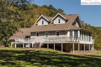 410 River Dr, Warrensville, NC 28693