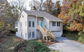 191 Pin Oak Dr, Blue Ridge, VA 24064