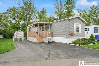 3450 Howard Rd Unit 197, Hamburg, NY 14075