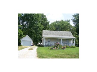 107 Maple St, Lathrop, MO 64465