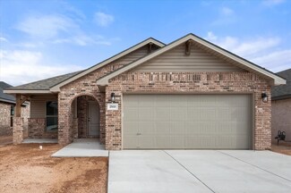 2910 Cottonwood Ave, Wolfforth, TX 79382