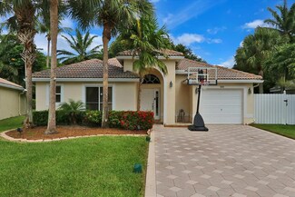 8146 Palm Gate Dr, Boynton Beach, FL 33436