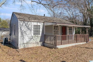 41 Hoadley St, Birmingham, AL 35228
