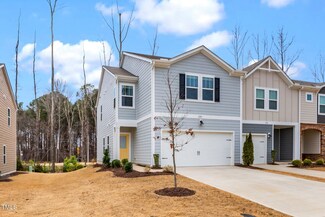 220 Brook Farm Ln, Fuquay Varina, NC 27526