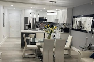 6950 NW 186th St Unit 2-510, Hialeah, FL 33015