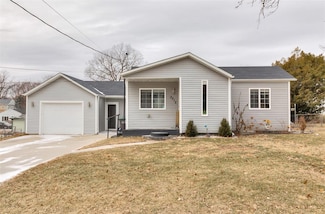 3012 SE 5th St, Des Moines, IA 50315