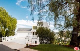 21443 Iglesia Dr, Woodland Hills, CA 91364