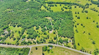 25 Reyes Ln, Cave City, AR 72521