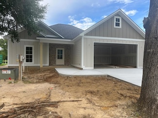 203 Saxton Place, Leesburg, GA 31763