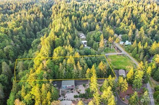 70 E Columbine Ln, Grapeview, WA 98546