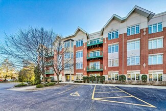 640 Mchenry Rd Unit 203, Wheeling, IL 60090
