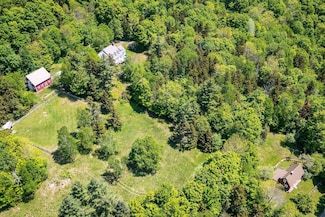 72 Jaquith Rd, Londonderry, VT 05148