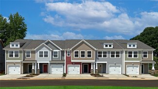 130 Marston Ln, Greenville, SC 29617
