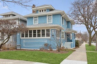 647 N Cuyler Ave, Oak Park, IL 60302