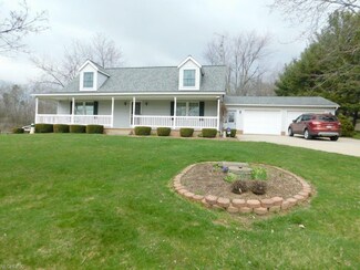 18087 Dover Rd, Mount Eaton, OH 44659