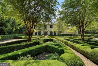 1500 W Wesley Rd NW, Atlanta, GA 30327