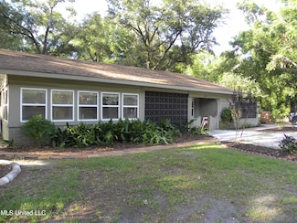 2096 Pat Ln Unit A, Biloxi, MS 39531