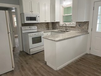 112 Perry Ave, Methuen, MA 01844