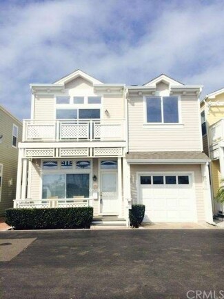 37 Channel Rd, Newport Beach, CA 92663
