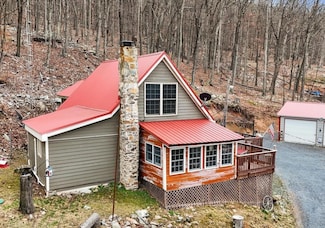 431 Butterfly Ln, Slanesville, WV 25444
