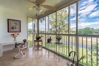 2951 S Palm Aire Dr Unit 202, Pompano Beach, FL 33069