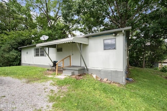 807 E Chestnut St, Lafollette, TN 37766