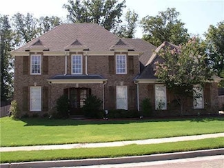 1633 Stable Run Dr, Cordova, TN 38016