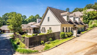 2114 Windsor Ct, Little Rock, AR 72212