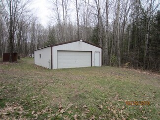 13209 Moody Lake Cr, Suring, WI 54174