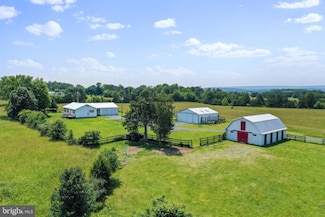 253 Cheshire Rd, Bunker Hill, WV 25413