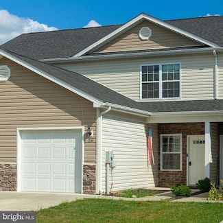 26 Beaulah Ct, Bunker Hill, WV 25413