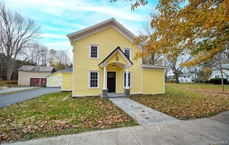 30 Myrtle Ave, Pine Plains, NY 12567