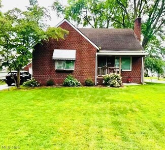 1403 Kearney St, Niles, OH 44446
