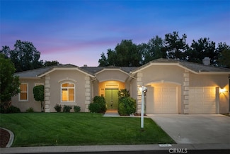 608 Inverlochy Dr, Fallbrook, CA 92028