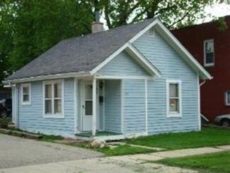 217 Morgan St, Elgin, IL 60123