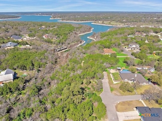 18 W Aztec Ln, Morgans Point Resort, TX 76513