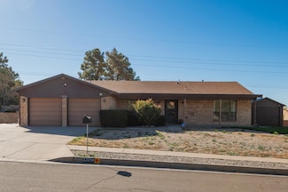 12216 La Charles Ave NE, Albuquerque, NM 87111