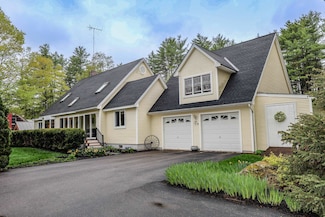 210 Hopkinton Rd, Concord, NH 03301