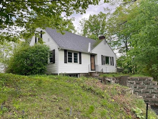 11 Maple St, Brattleboro, VT 05301