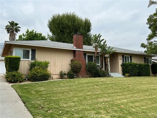3835 Canfield Rd, Pasadena, CA 91107