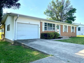 106 Saint Renee Dr, Paragould, AR 72450