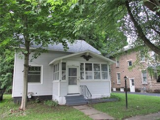 6 Cherry St, Phoenix, NY 13135