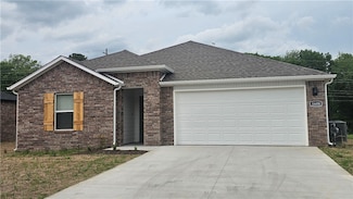 1675 Ridgeview Dr, Springdale, AR 72762
