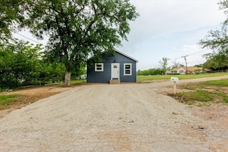 1202 SW 11th Ave, Mineral Wells, TX 76067