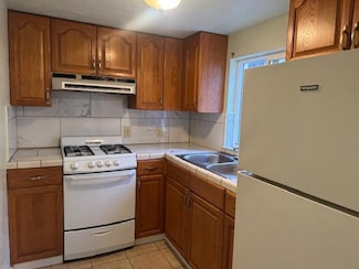 263 Monroe St, Monterey, CA 93940