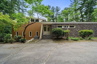 181 Thayer Farm Rd, Attleboro, MA 02703