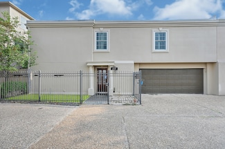 2430 Nantucket Dr Unit B, Houston, TX 77057