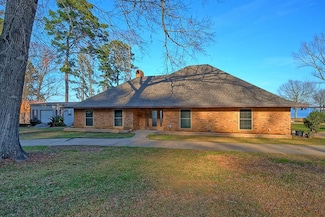 228 Lakeshore Dr, Hemphill, TX 75948